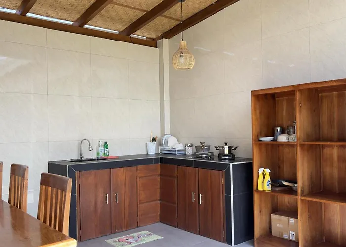 Octa House Pandawa 3*